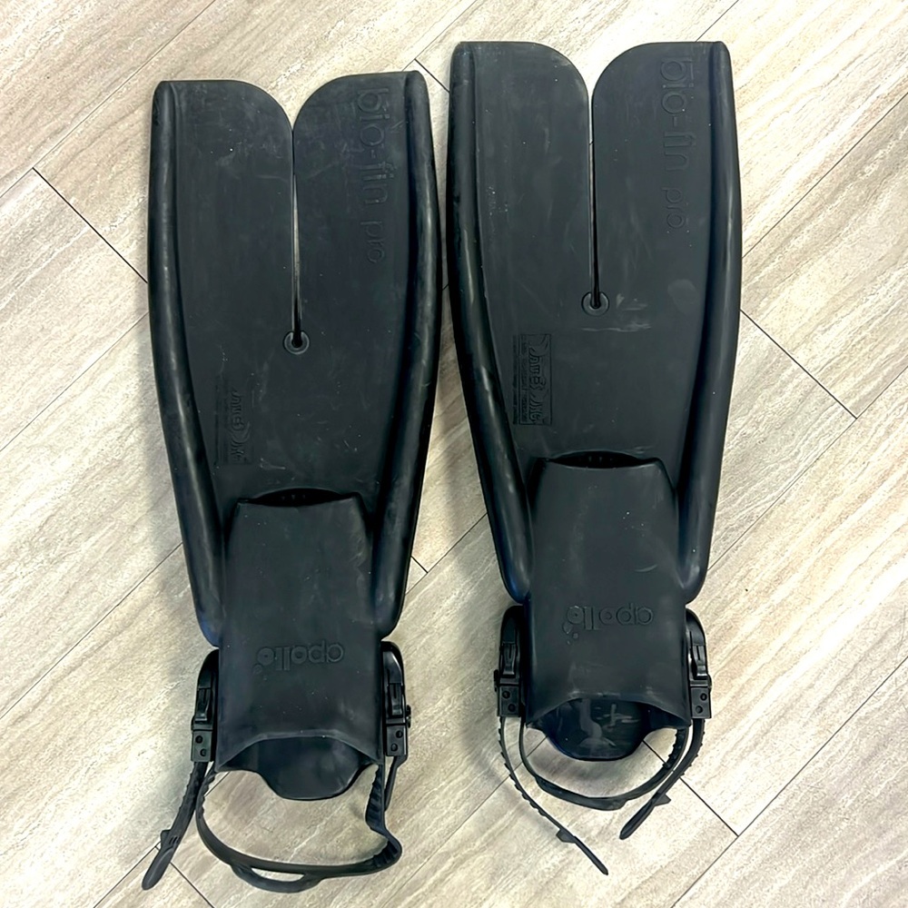 Black Scuba Split Fins Apollo‎ Size M